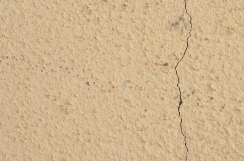 Stucco Cracks Repair Service